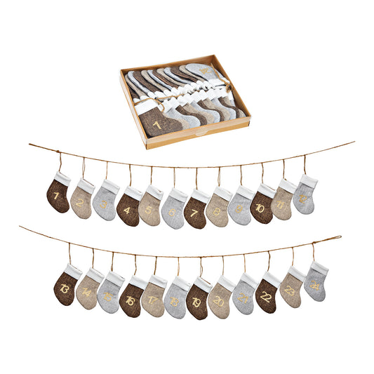 Adventskalender aus Stoff, 24 Socken (B/H) 9x14cm, Braun 220cm